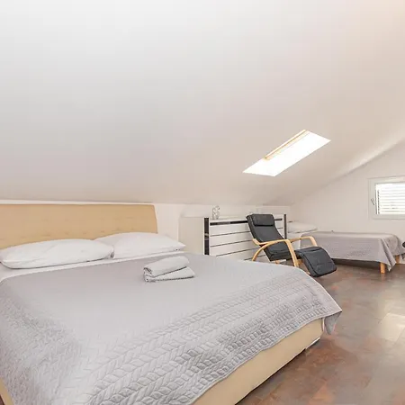 Apartment Sun Spalato Mastrinka Vinisce